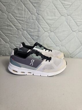 On Running Cloudrift Men's Shoes Undyed White 
Size 10.5